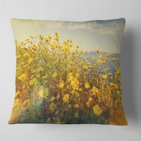 Дизайнарт диви жълти цветя поляна - флорална възглавница за хвърляне-16х16